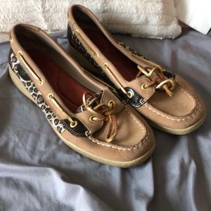 used sperrys shoes!
